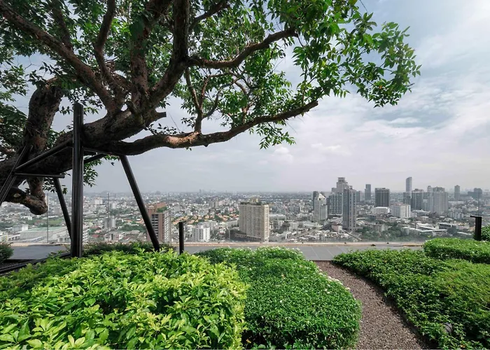 Panoramic 2br Ekkamai With Infinity Pool Aparthotel