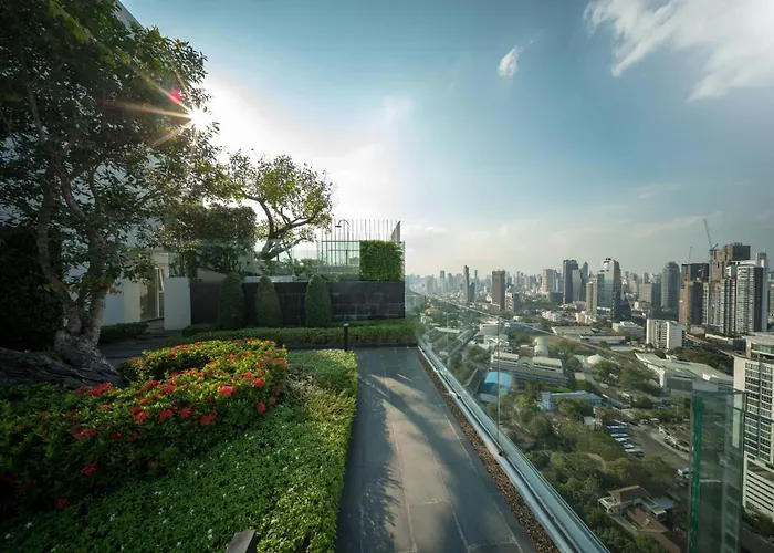 Panoramic 2br Ekkamai With Infinity Pool Bangkok