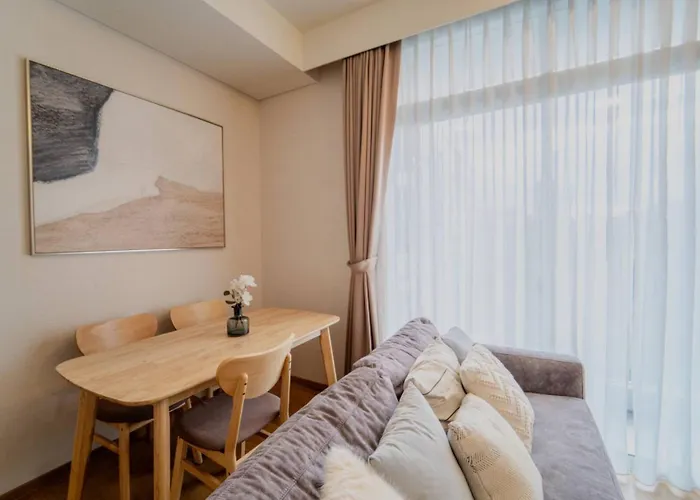 Panoramic 2br Ekkamai With Infinity Pool 3*