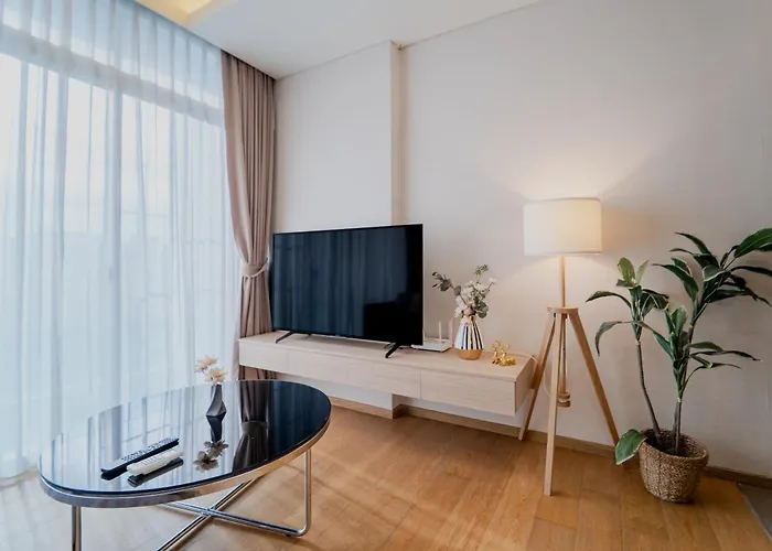 Panoramic 2br Ekkamai With Infinity Pool Bangkok
