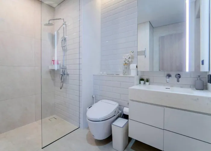 Panoramic 2br Ekkamai With Infinity Pool 3* Bangkok